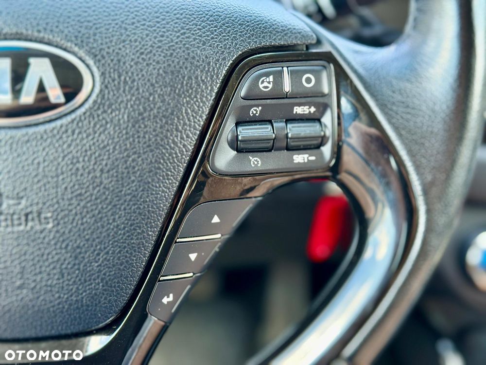 Kia Ceed 1.6 GDI DCT Platinum Edition - 21