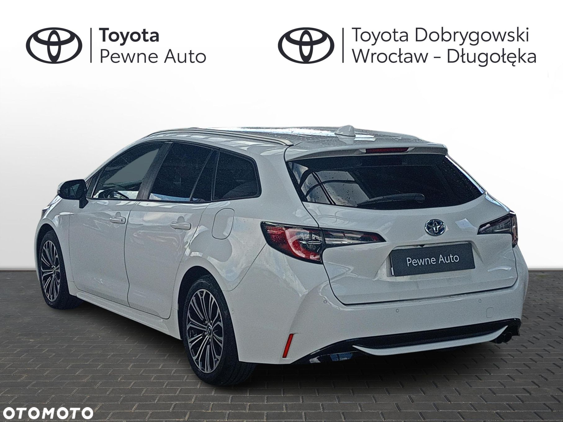 Toyota Corolla 2.0 Hybrid Comfort - 4