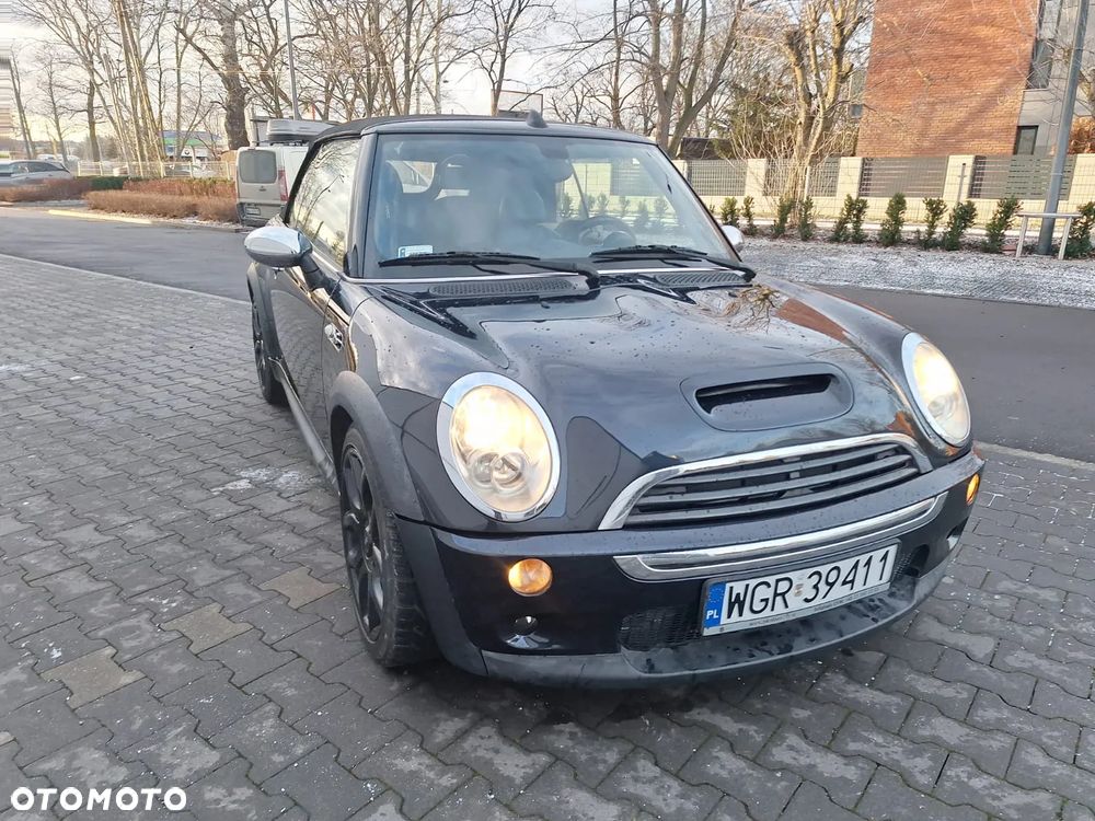 MINI Cooper S Sidewalk - 1