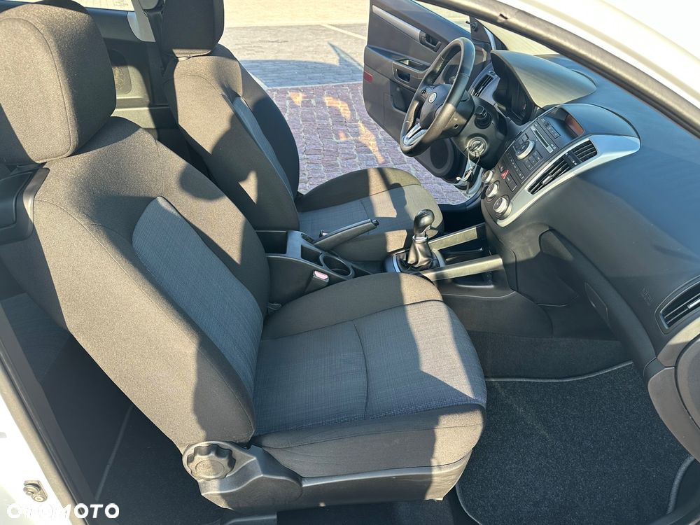 Kia ProCeed 1.4 M - 11