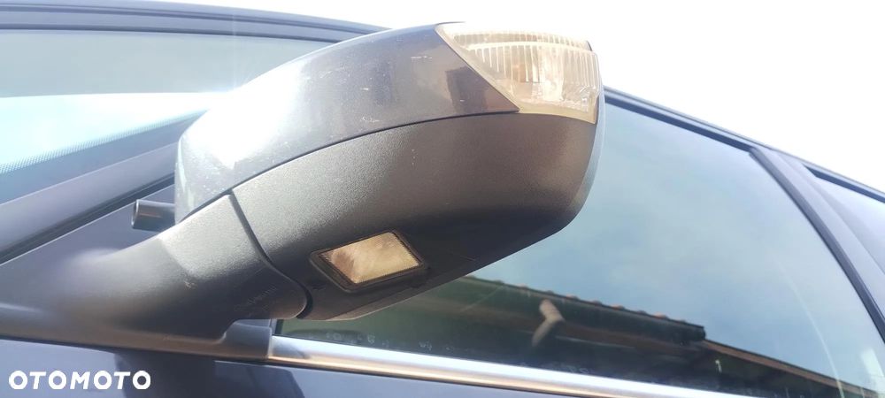 Ford Galaxy 2.3 Ghia - 12