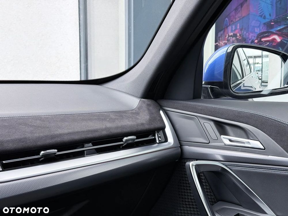 BMW X1 sDrive18i M Sport - 12