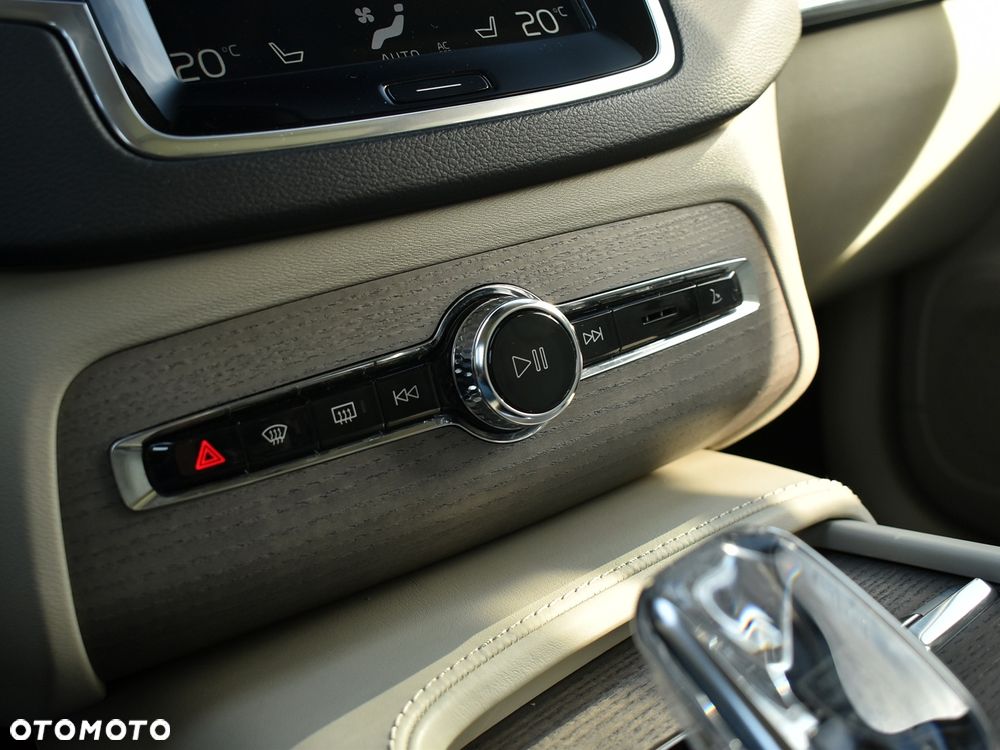 Volvo XC 90 B5 D AWD Inscription 7os - 18