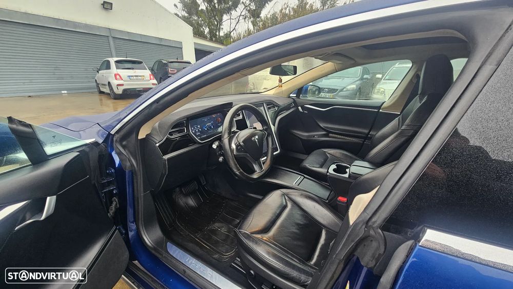 Tesla Model S Standard - 11