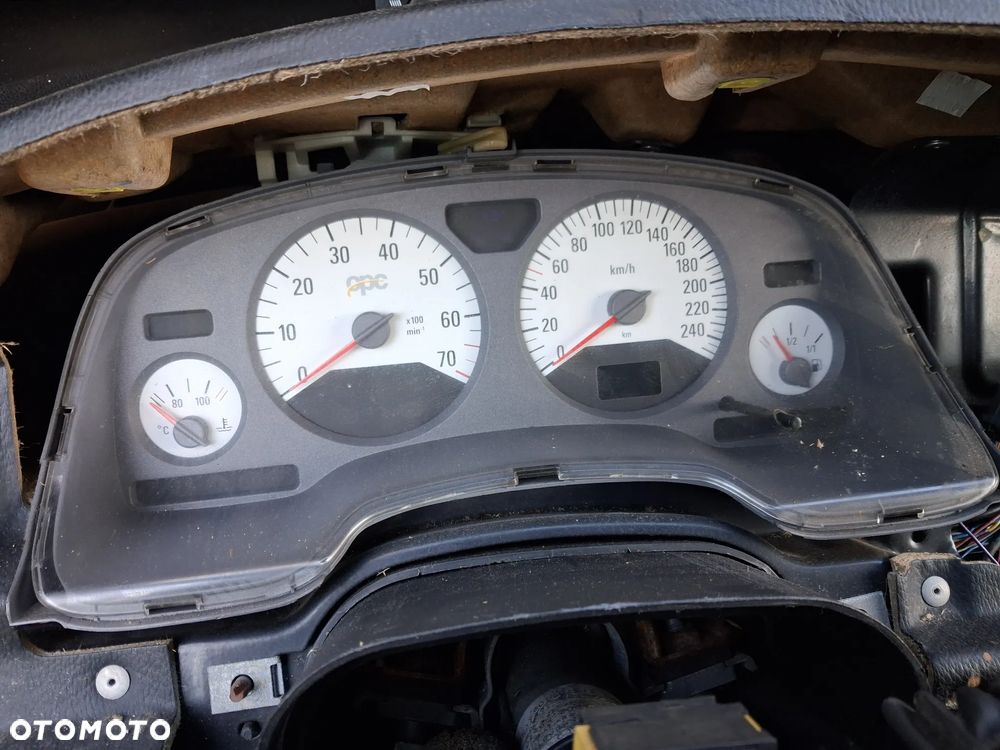 Opel Zafira A OPC 2.0T licznik zegary prędkościomierz białe - 1