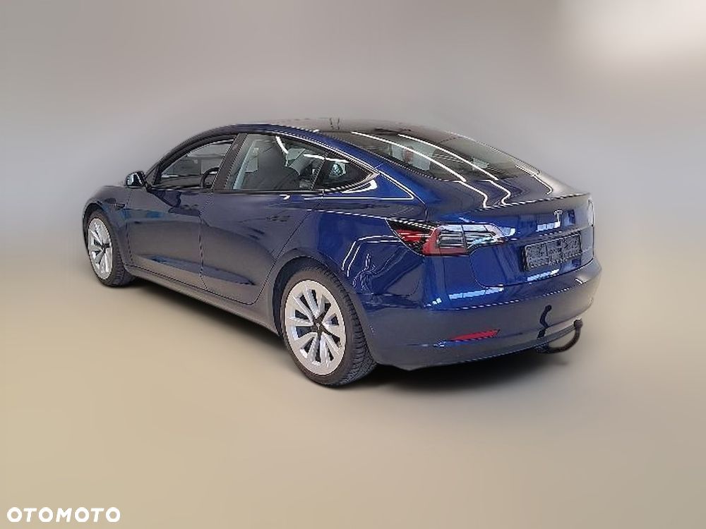 Tesla Model 3 - 9