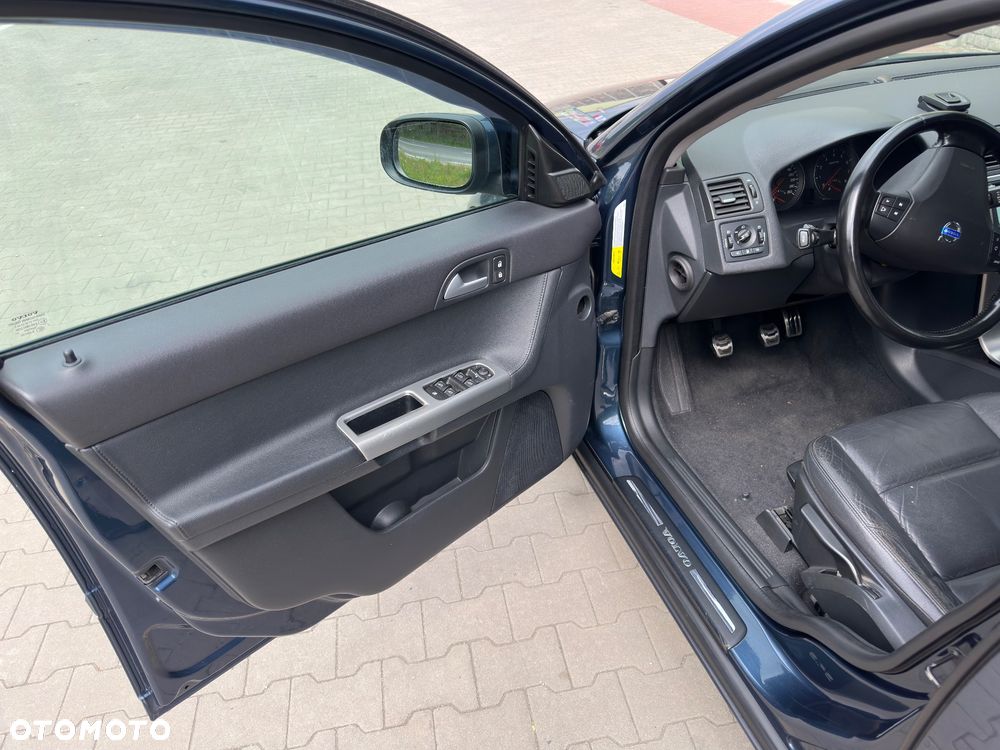 Volvo V50 2.0 Momentum - 23