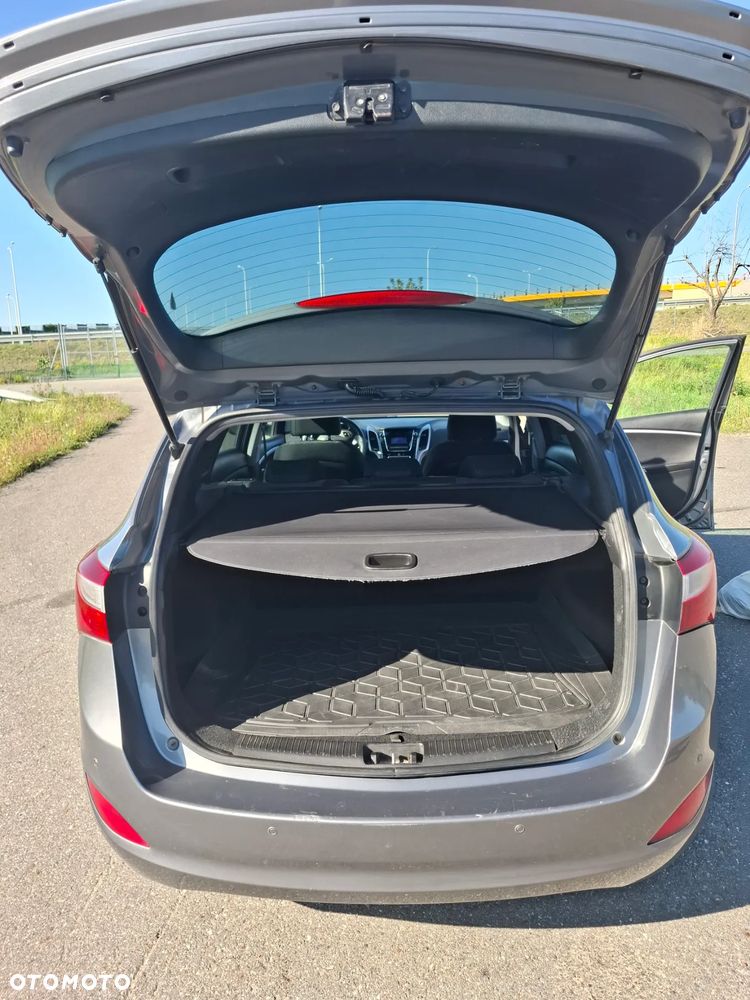 Hyundai i30 1.6 CRDi Classic + - 15