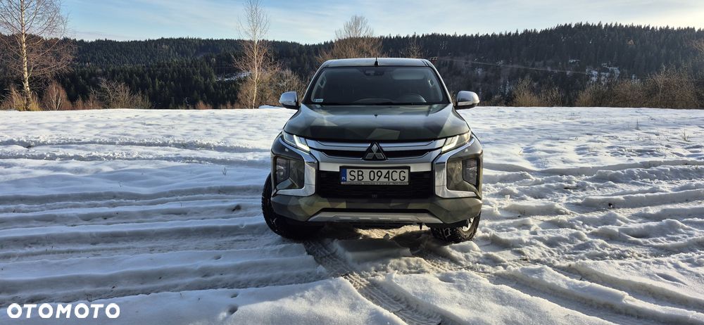 Mitsubishi L200 2.2 d DC Instyle Plus - 11