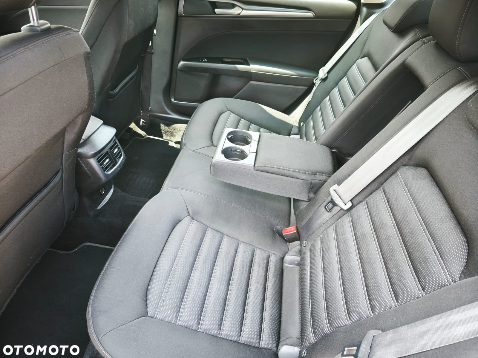 Ford Mondeo 2.0 EcoBlue Business Edition - 16