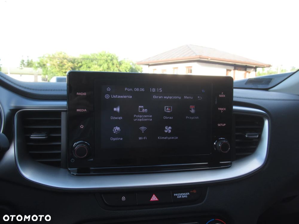 Kia Ceed 1.5 T-GDI M - 21