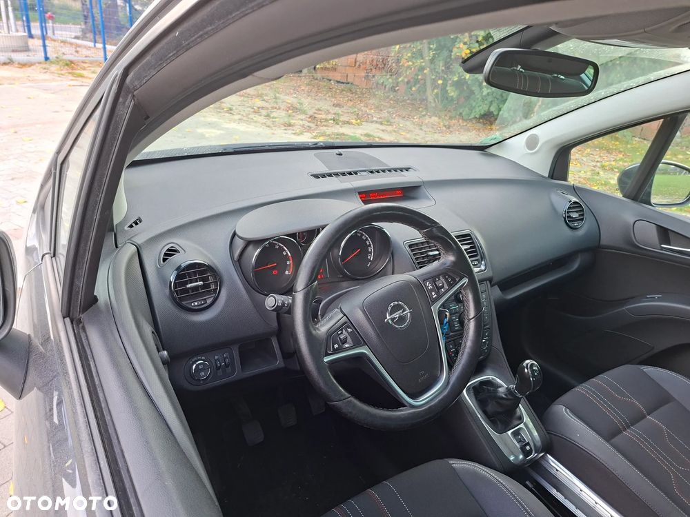 Opel Meriva - 9