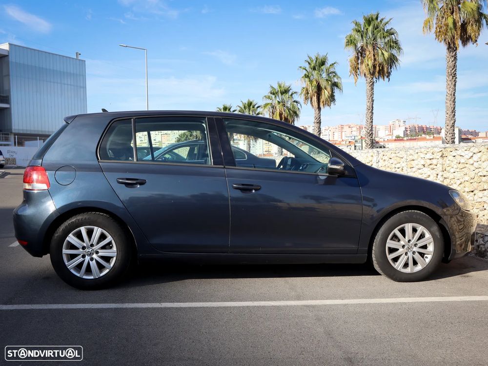 VW Golf 1.6 TDI BlueMotion Comfortline - 2