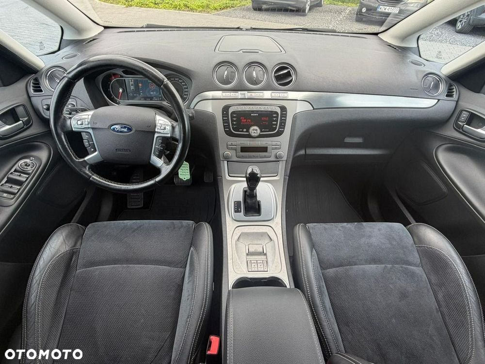 Ford S-Max - 28