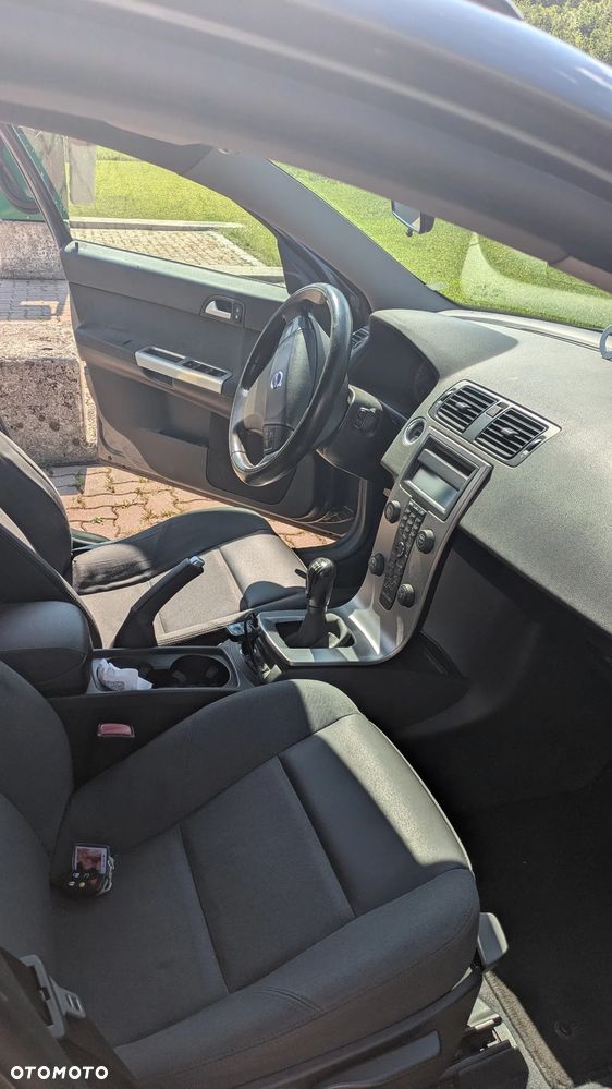 Volvo V50 2.0D Momentum - 18