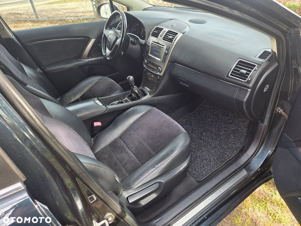 Toyota Avensis Touring Sports 1.8 Business Edition - 37