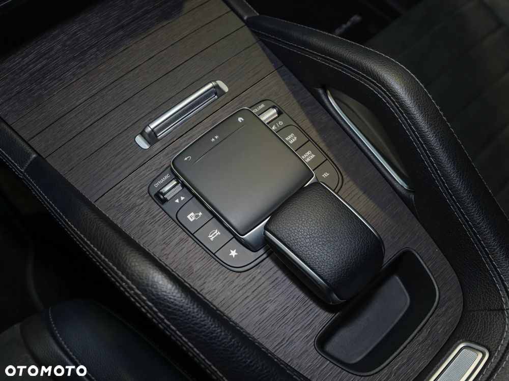 Mercedes-Benz GLE 300 d 4-Matic - 30