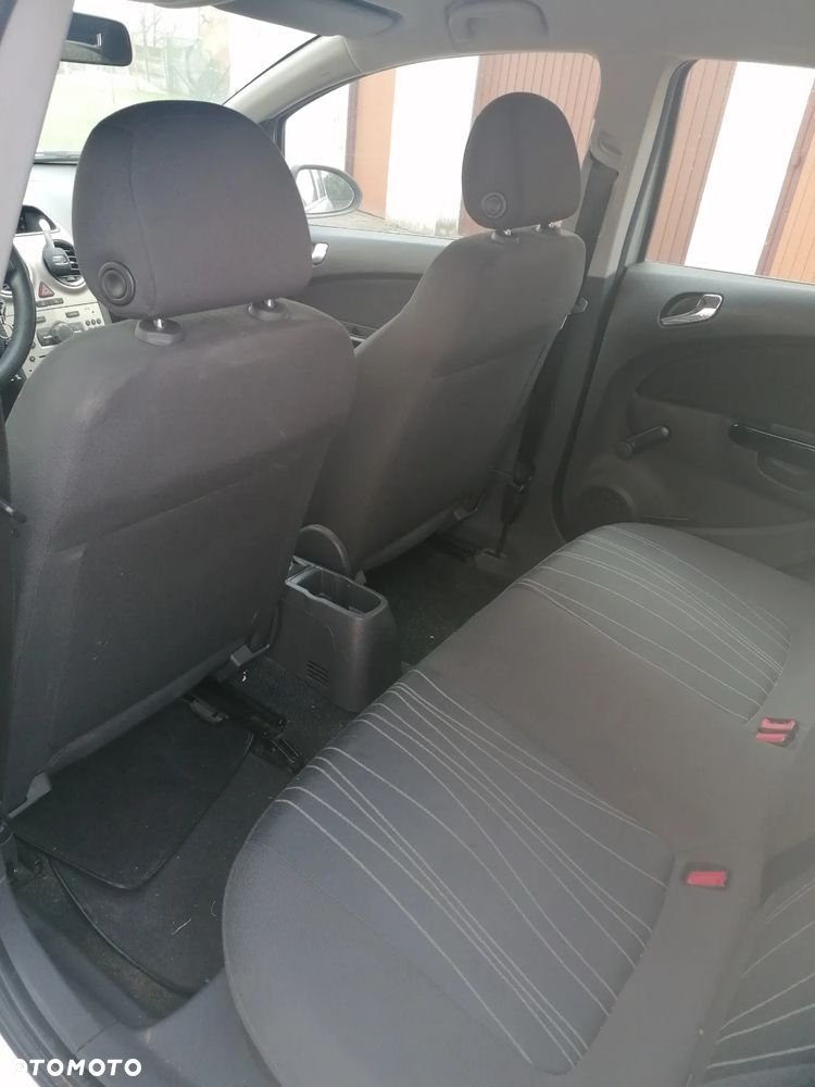 Opel Corsa 1.2 16V - 7
