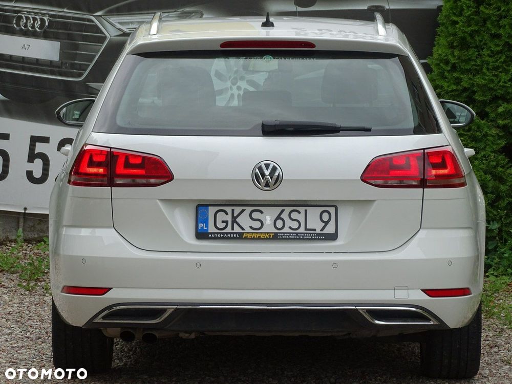 Volkswagen Golf - 10