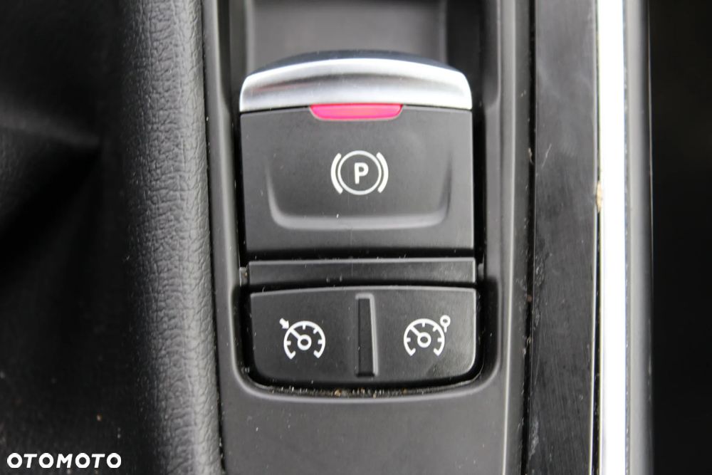 Renault Scenic BLUE dCi 120 LIMITED - 29