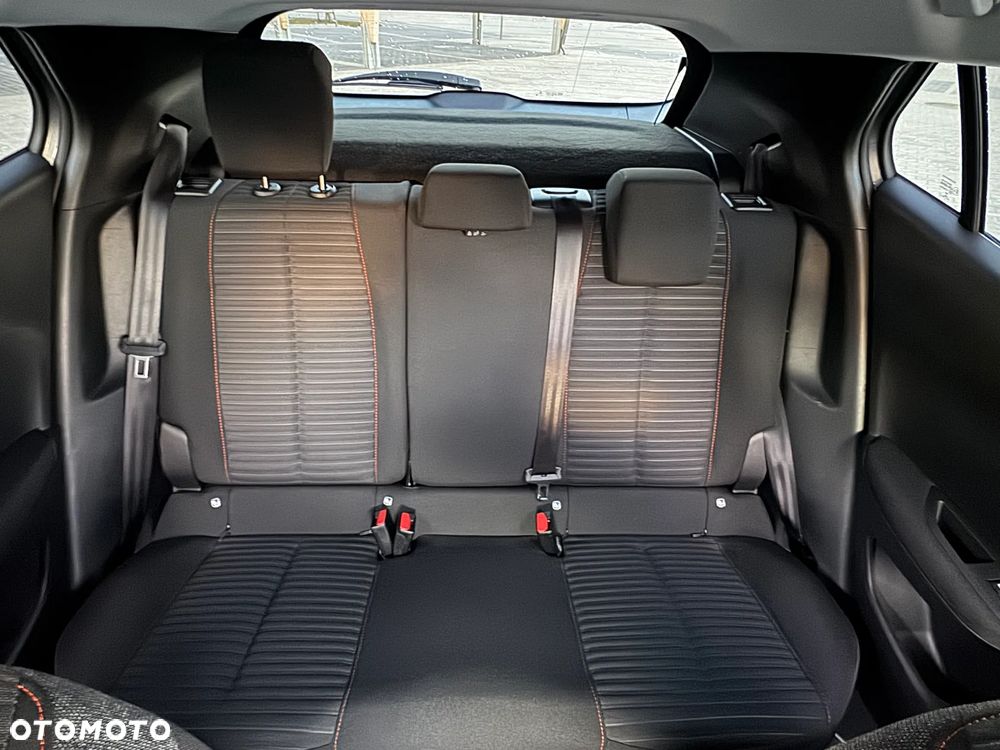 Peugeot 2008 PureTech 130 EAT8 Active - 14