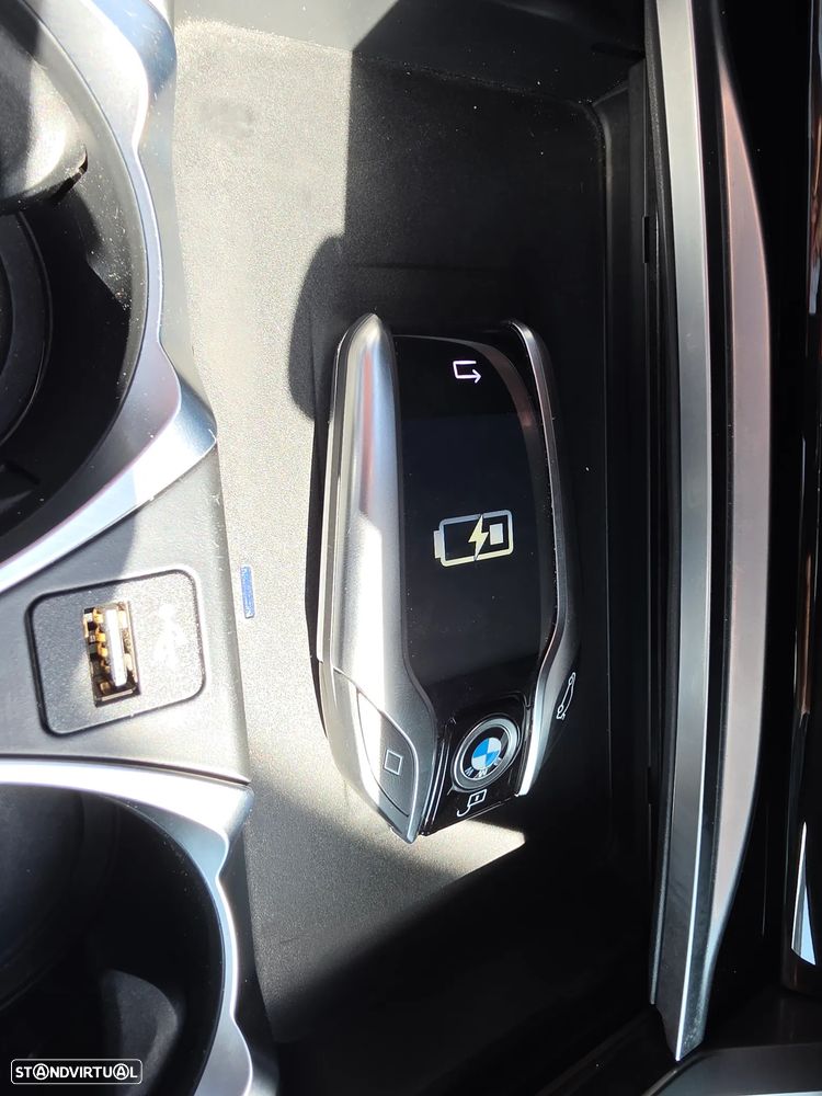 BMW 745 e iPerformance Pack M Auto - 24