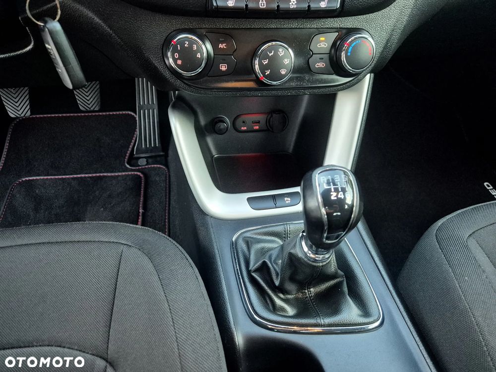 Kia Ceed 1.4 CVVT Attract plus - 27