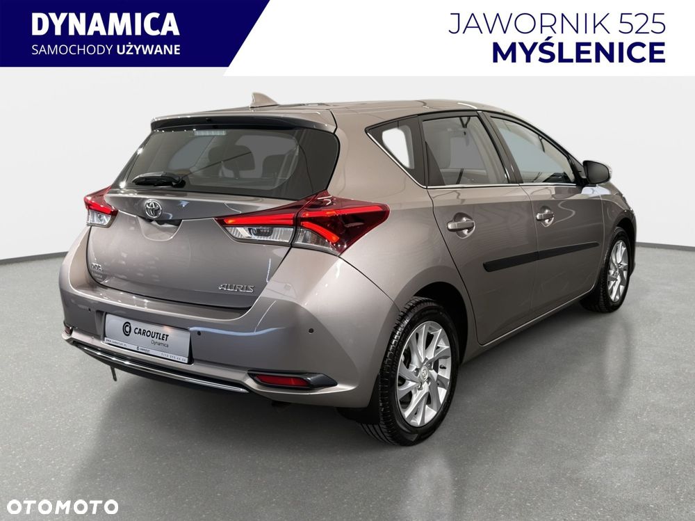 Toyota Auris - 9
