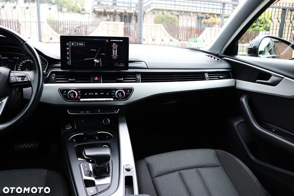 Audi A4 Avant 35 TDI mHEV S Line S tronic - 28
