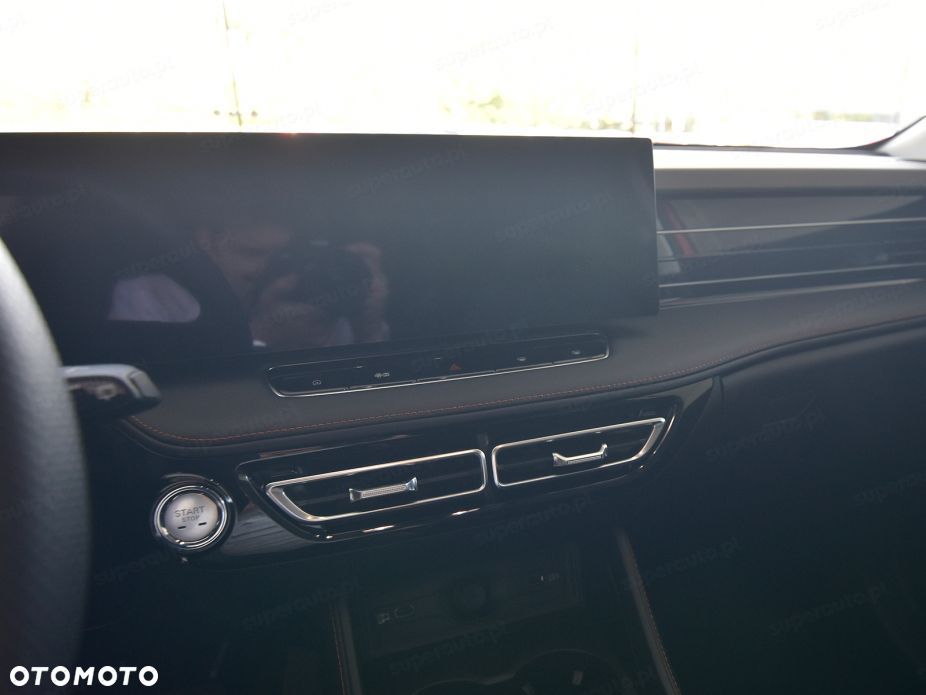 MG HS 1.5T HEV+ Excite - 12