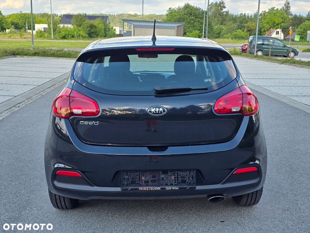 Kia Ceed - 3