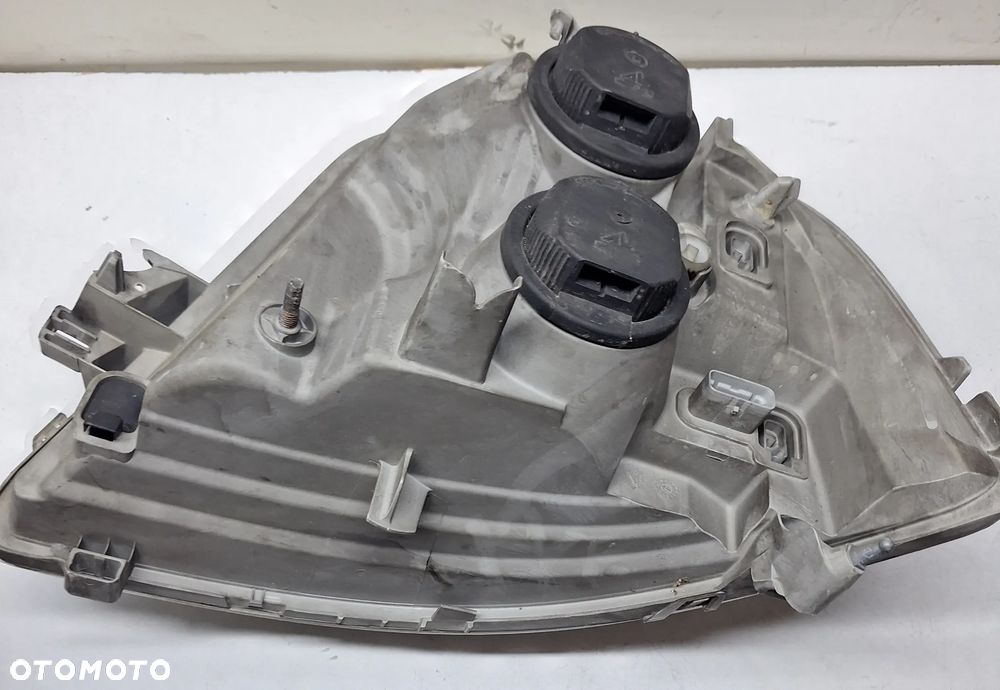 LAMPA PRAWY PRZÓD- MASTER MOVANO 2003-10r EUROPA - 3