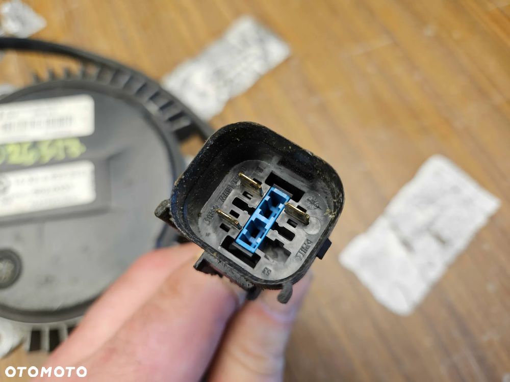 Wentylator 6937515 Silnik Wiatrak Chlodnicy Kabel Wtyczka BMW 1 3 5 E81 E87 E90 E91 E92 E60 - 4