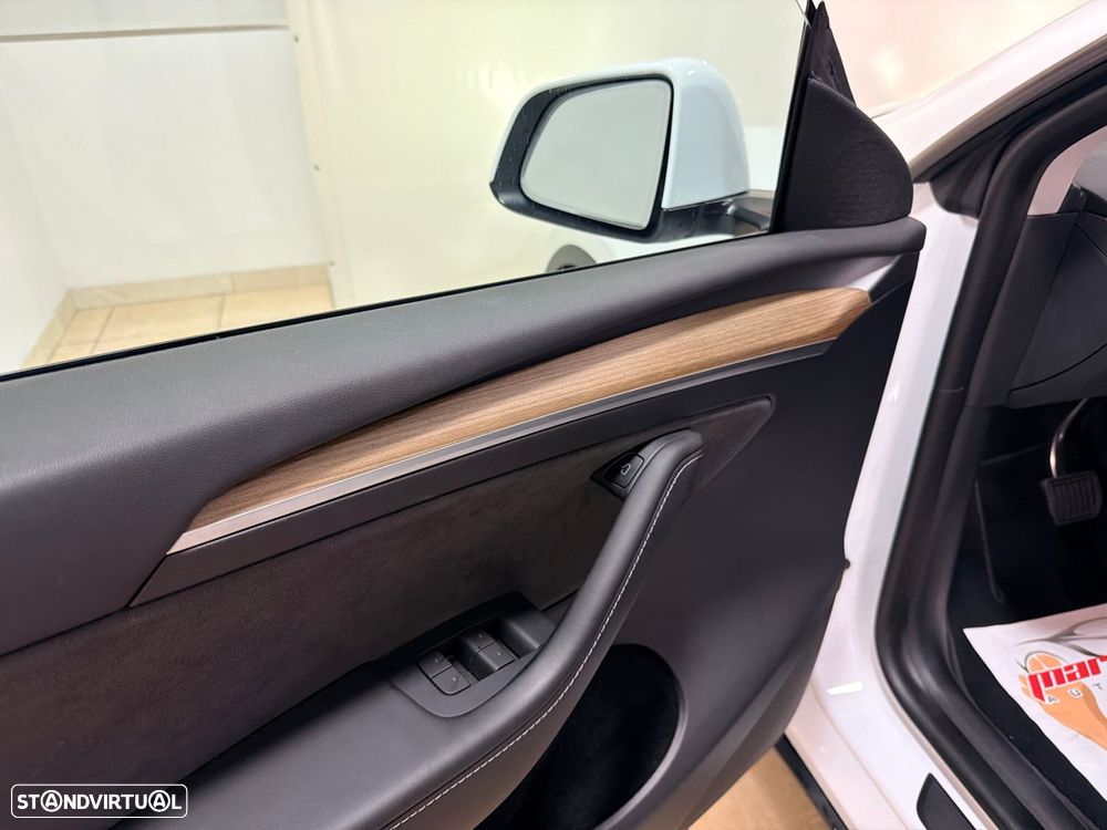 Tesla Model Y Tração Traseira - 14