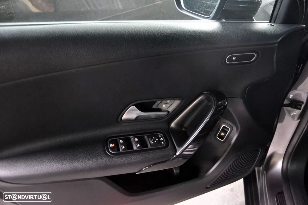 Mercedes-Benz A 200 Limousine d Progressive Aut. - 24