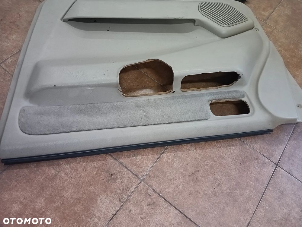 Boczek drzwi Nissan Terrano kierowca pasażer - 4