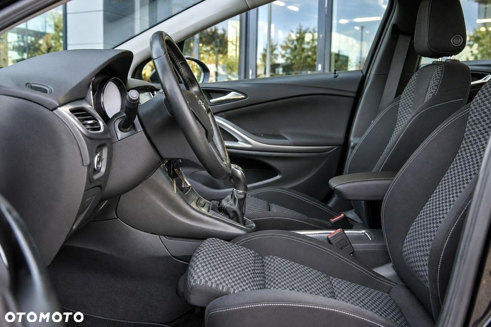 Opel Astra - 17