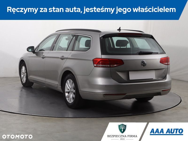 Volkswagen Passat Variant - 6
