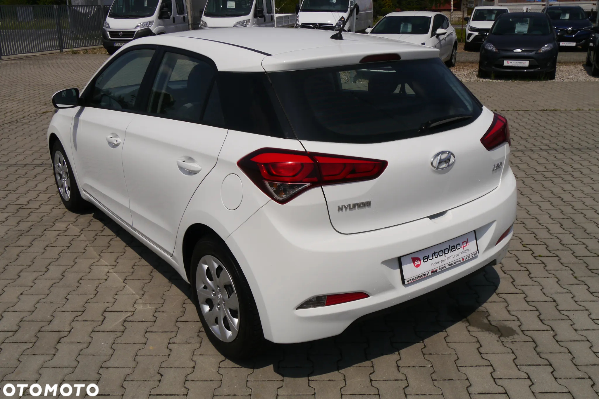 Hyundai i20 - 10