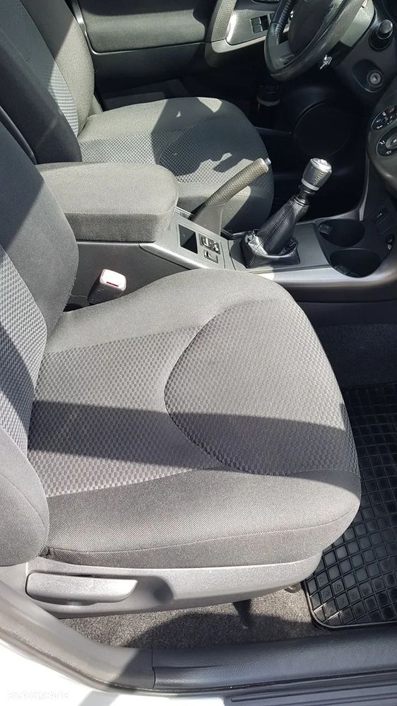 Toyota RAV4 - 16