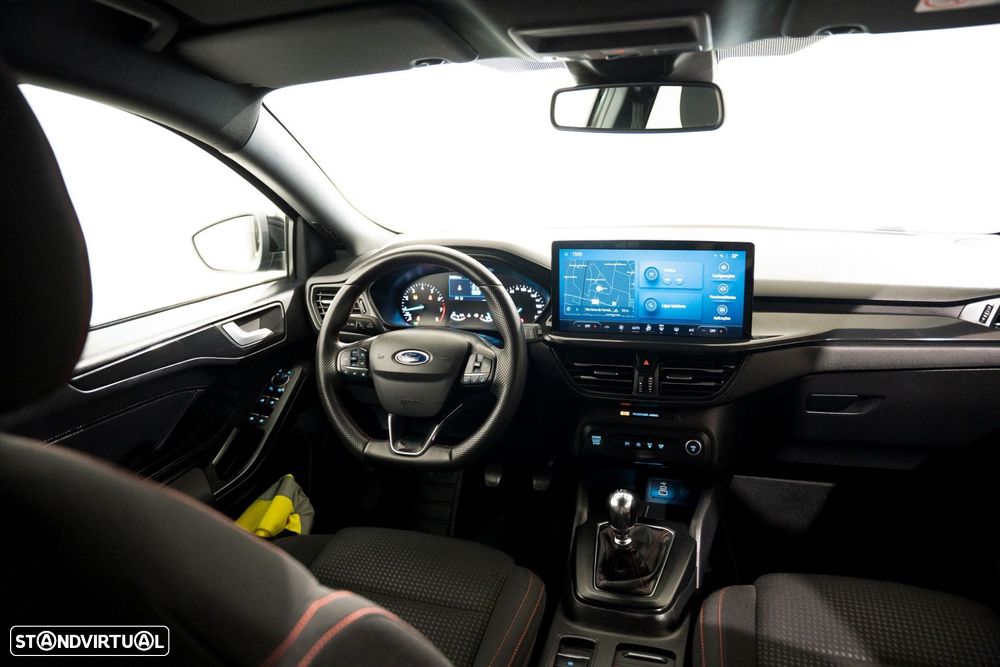 Ford Focus SW 1.0 EcoBoost MHEV ST-Line - 4