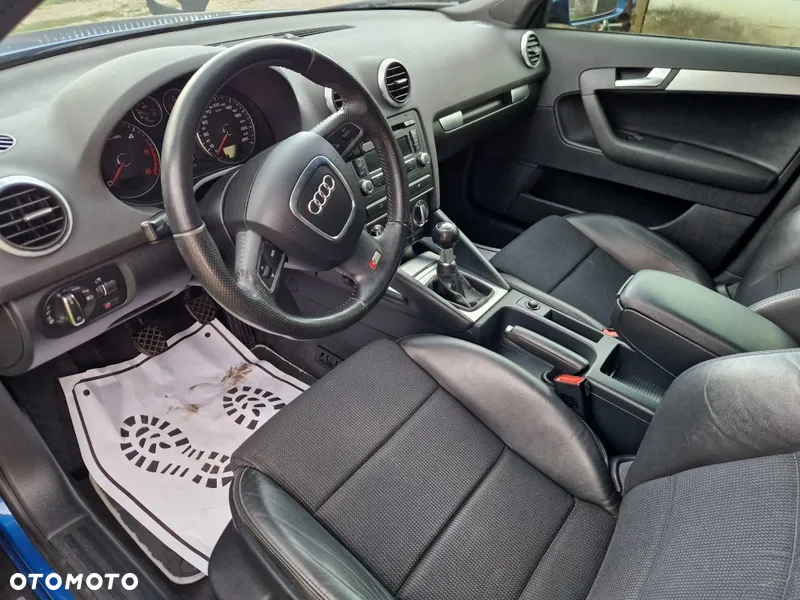 Audi A3 2.0 TDI Sportback DPF S line Sportpaket plus - 18