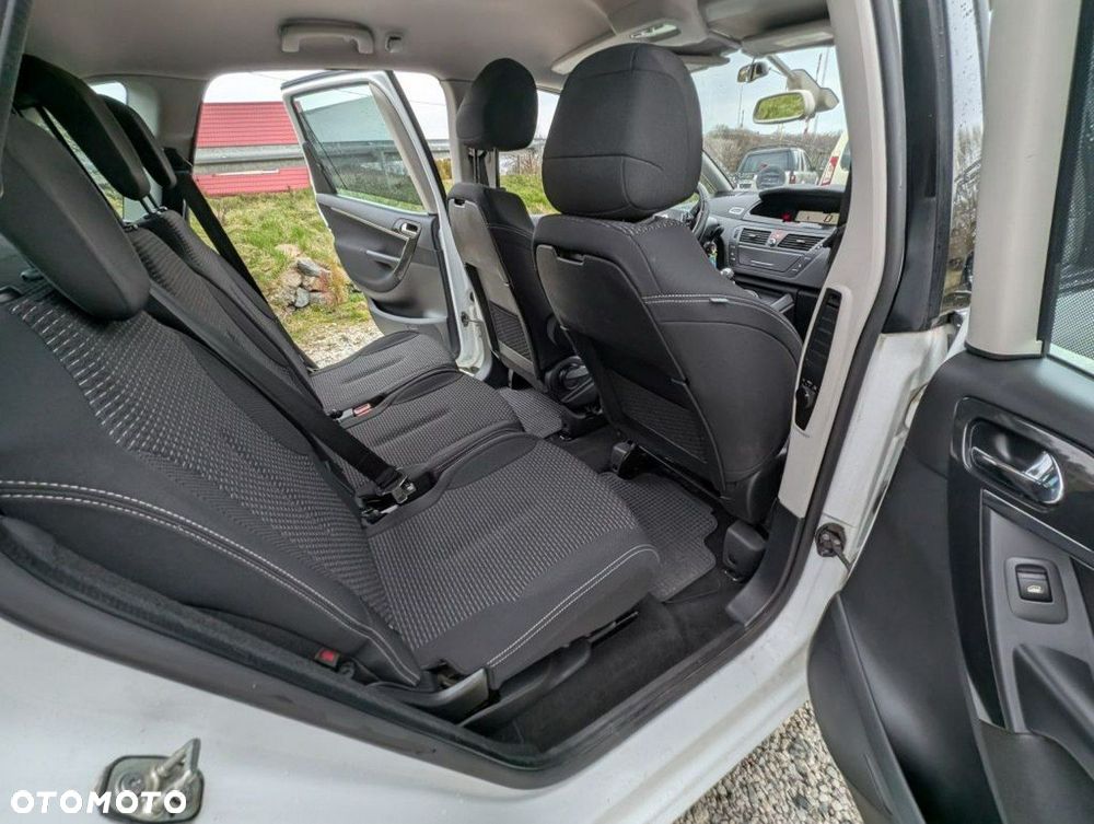 Citroën C4 Picasso - 16