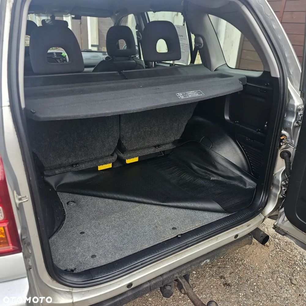 Toyota RAV4 2.0 D-4D 4x4 - 7