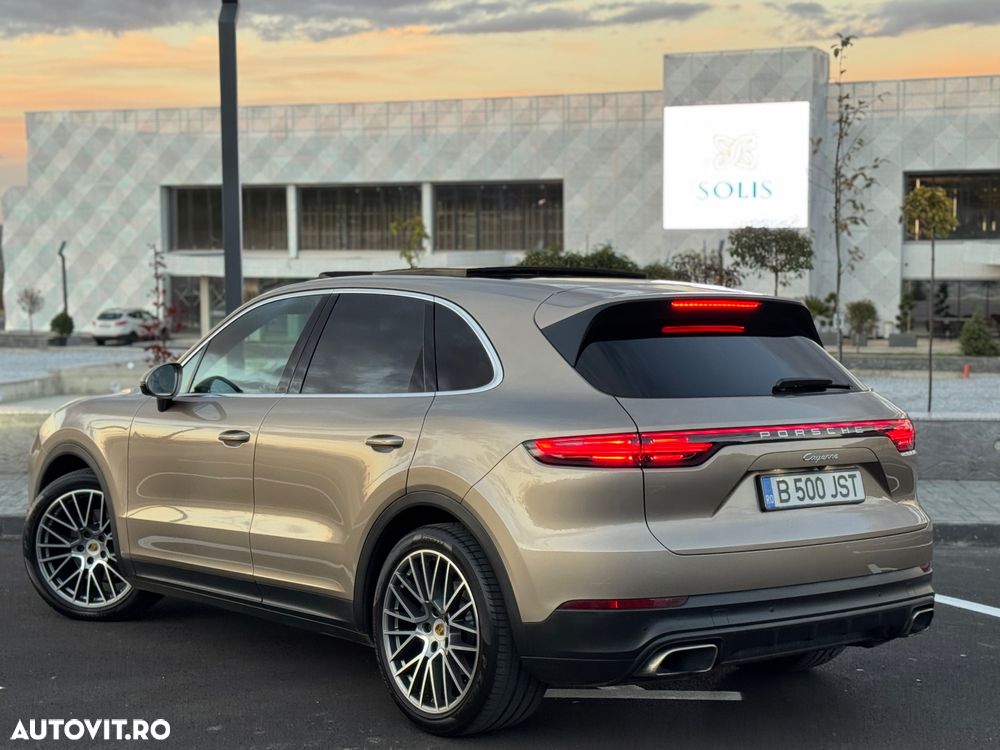 Porsche Cayenne Standard - 6