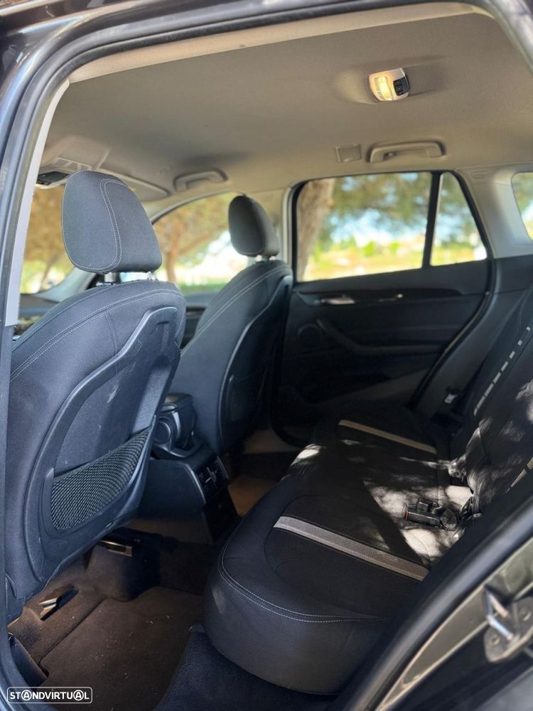 BMW X1 18 d sDrive Auto Line Sport - 11