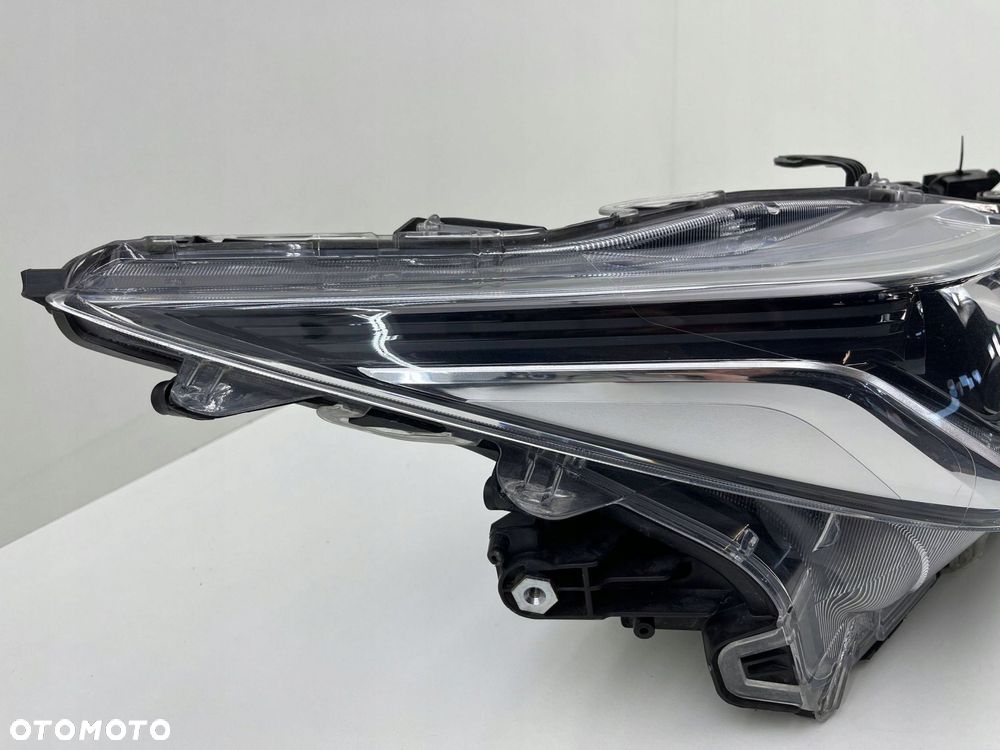 TOYOTA COTOLLA E21 PRAWA LAMPA FULL LED EUROPA 81110-02T51 - 4