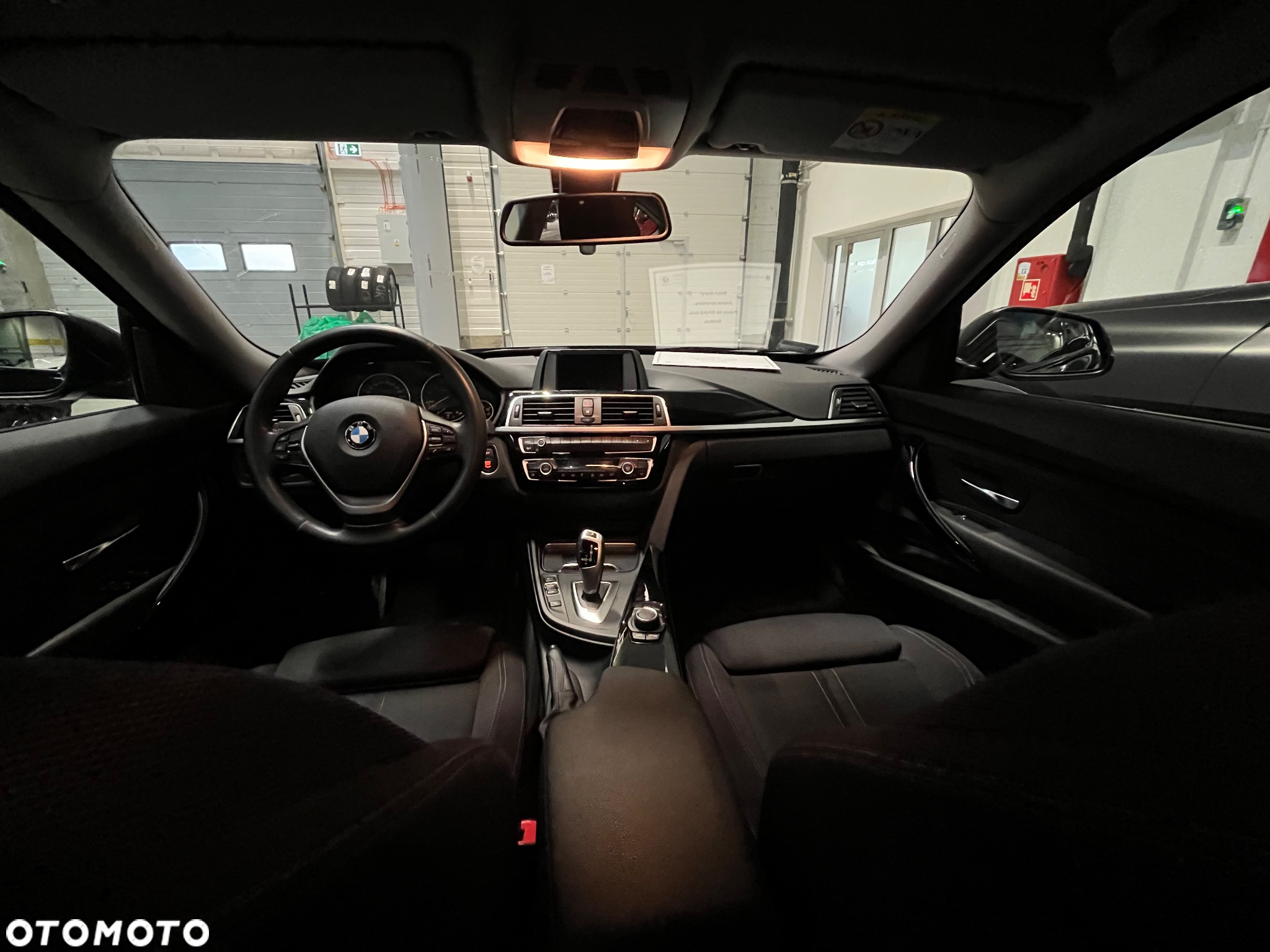BMW 3GT 320i Advantage - 16