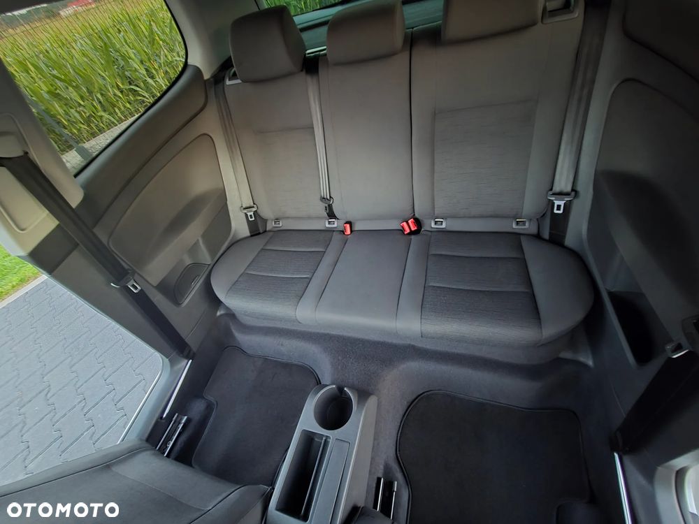 Volkswagen Golf 1.9 TDI Sportline - 22