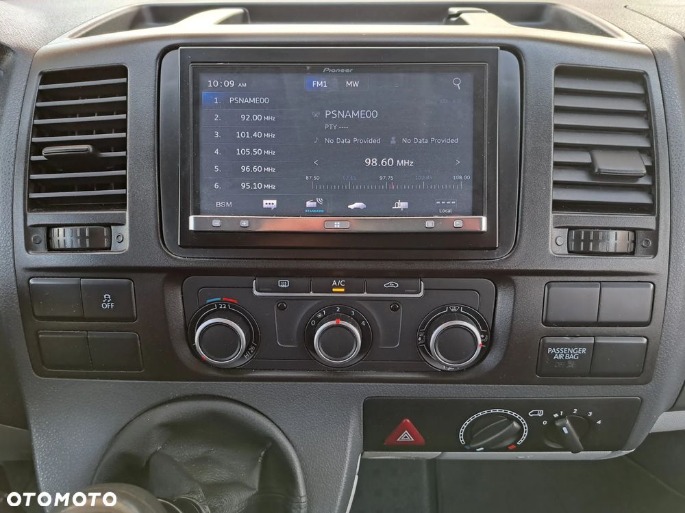 Volkswagen Transporter - 23